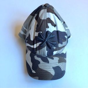 NCAA NOTRE DAME Fighting Irish Hat Black Clover Medium Large UNISEX Men’s